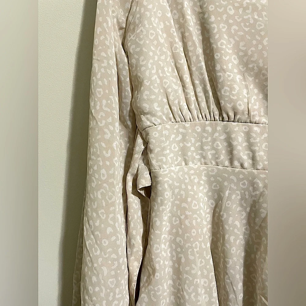 MONTEAU RUFFLE SMOCK DRESS - Picture 3 of 3